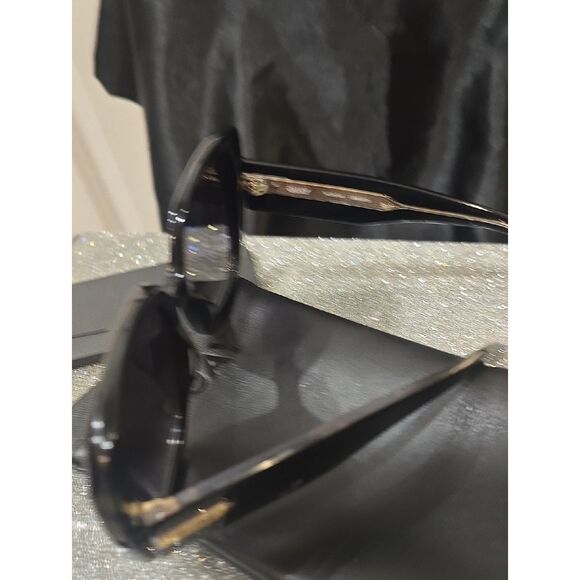 Quay Australia Full Glam Oversized Square Sunglasses- Black Frame/Smoke Lens main image 5